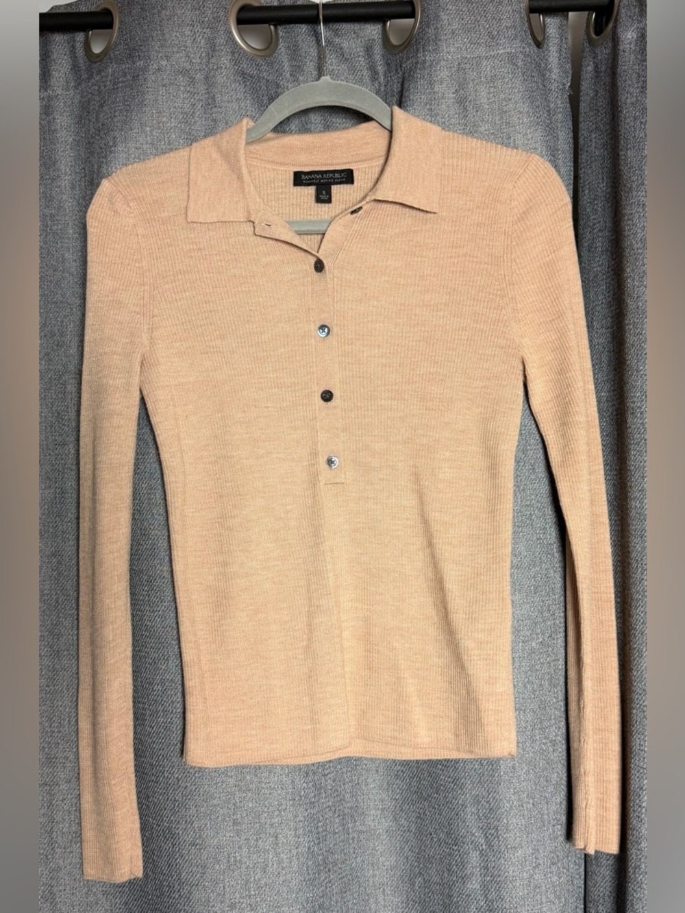 Banana Republic Merino Wool Blend Quarter Button Collared Ribbed Tan Sweater